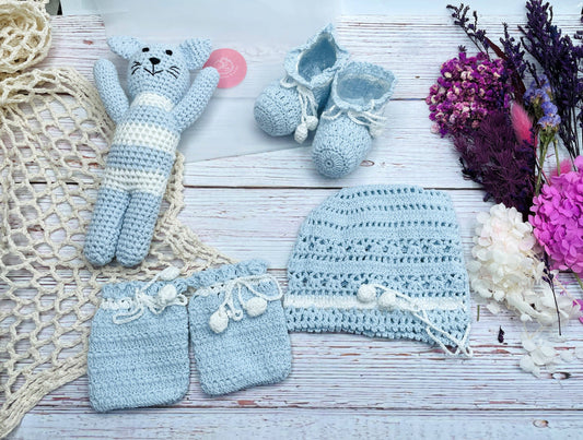 Handmade Crochet Baby Booties, Bonnet, Mittens, Kitty Toy for Newborn Baby Gift Box, Gender Neutral Baby Gift, Baby Shower Gift Set